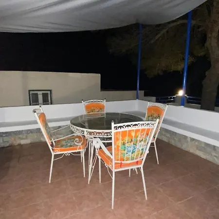 Eirini's House - Mikri Vigla, Nr Beach 米科利维亚