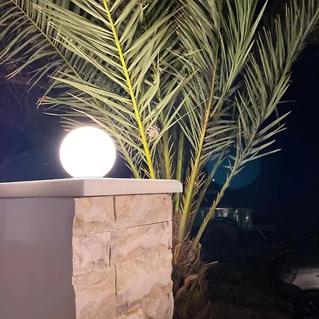 别墅 Eirini's House - Mikri Vigla, Nr Beach 米科利维亚